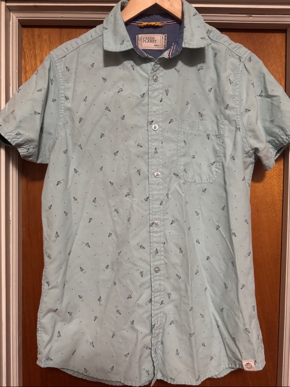 Free Planet Mint Blue Short-Sleeve Button-Down Shirt Paper Airplane Print Sz S